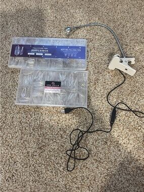 Lot of full coverage nails and clip on led light like new
